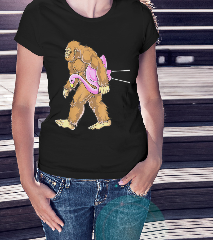 Bigfoot Carrying Pink Lawn Flamingo Humorous Sasquatch Image T-Shirt