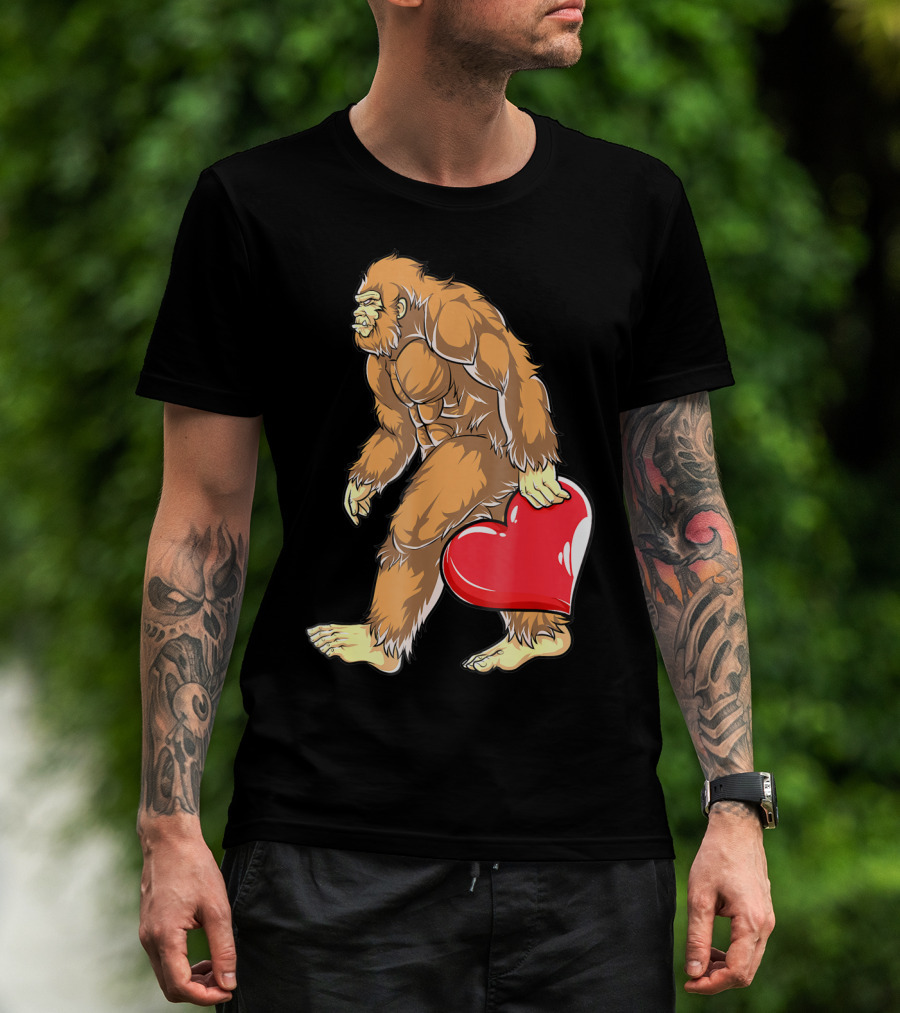 Valentine's Day Bigfoot Holding Heart Sasquatch Love For Men T-Shirt