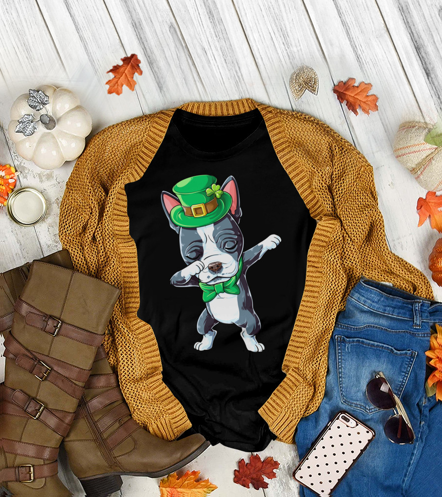 Dabbing Boston Terrier St Patricks Day Leprechaun Green Hat Bow Tie T-Shirt