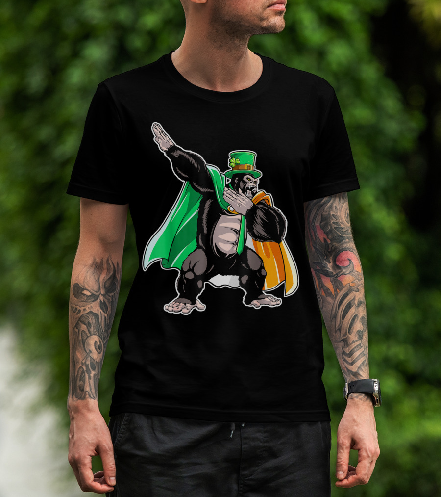 Dabbing Gorilla St Patricks Day Men Leprechaun Irish Cape T-Shirt