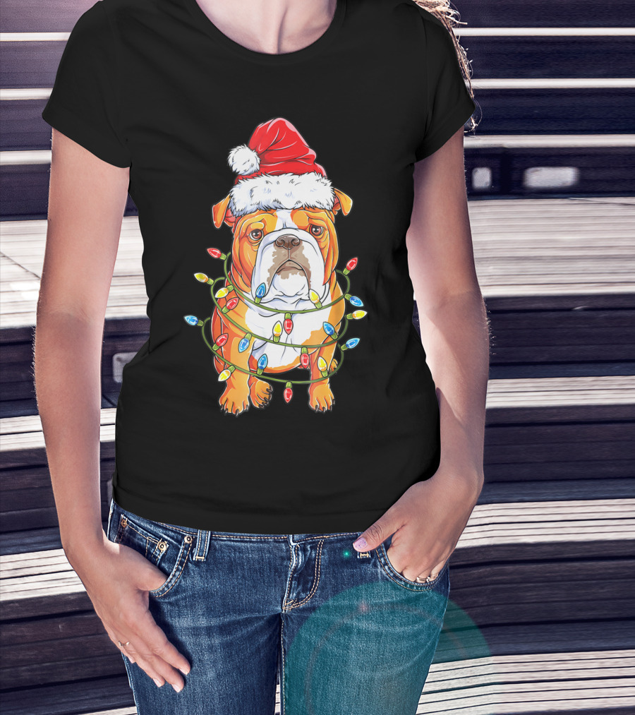 English Bulldog Santa Hat Wrapped In Christmas Lights Holiday Festive Fun T-Shirt
