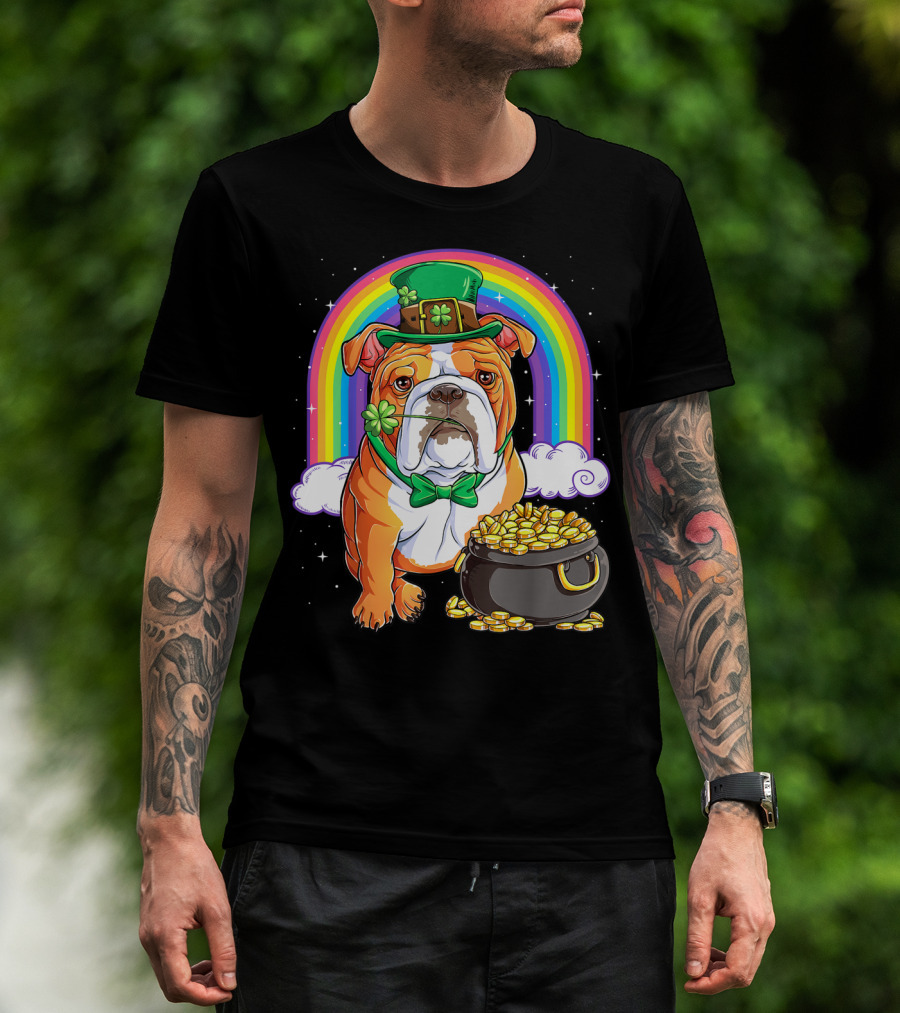 English Bulldog Leprechaun St Patricks Day Rainbow Gold Pot T-Shirt