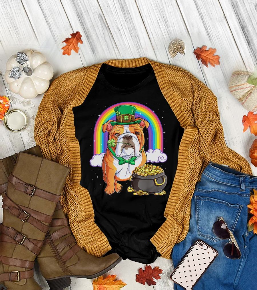 English Bulldog Leprechaun St Patricks Day Rainbow Gold Pot T-Shirt