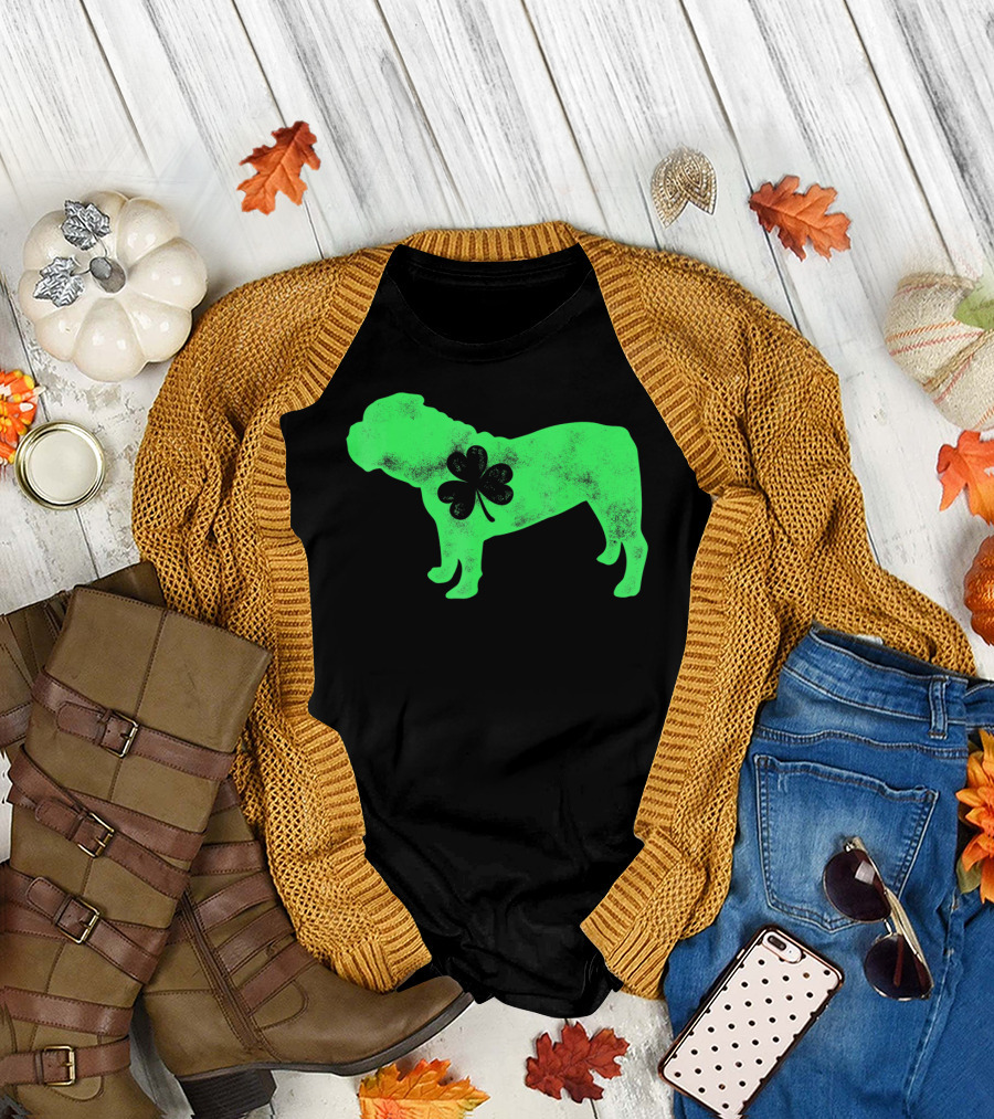 St Patricks Day English Bulldog Shamrock Men Dog T-Shirt