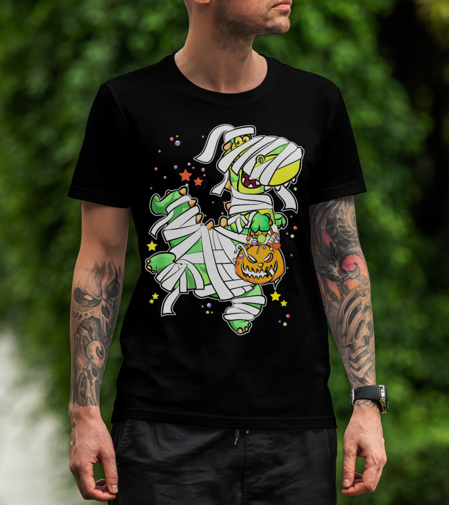 Halloween Mummy Dinosaur With Pumpkin Candy Basket T-Shirt