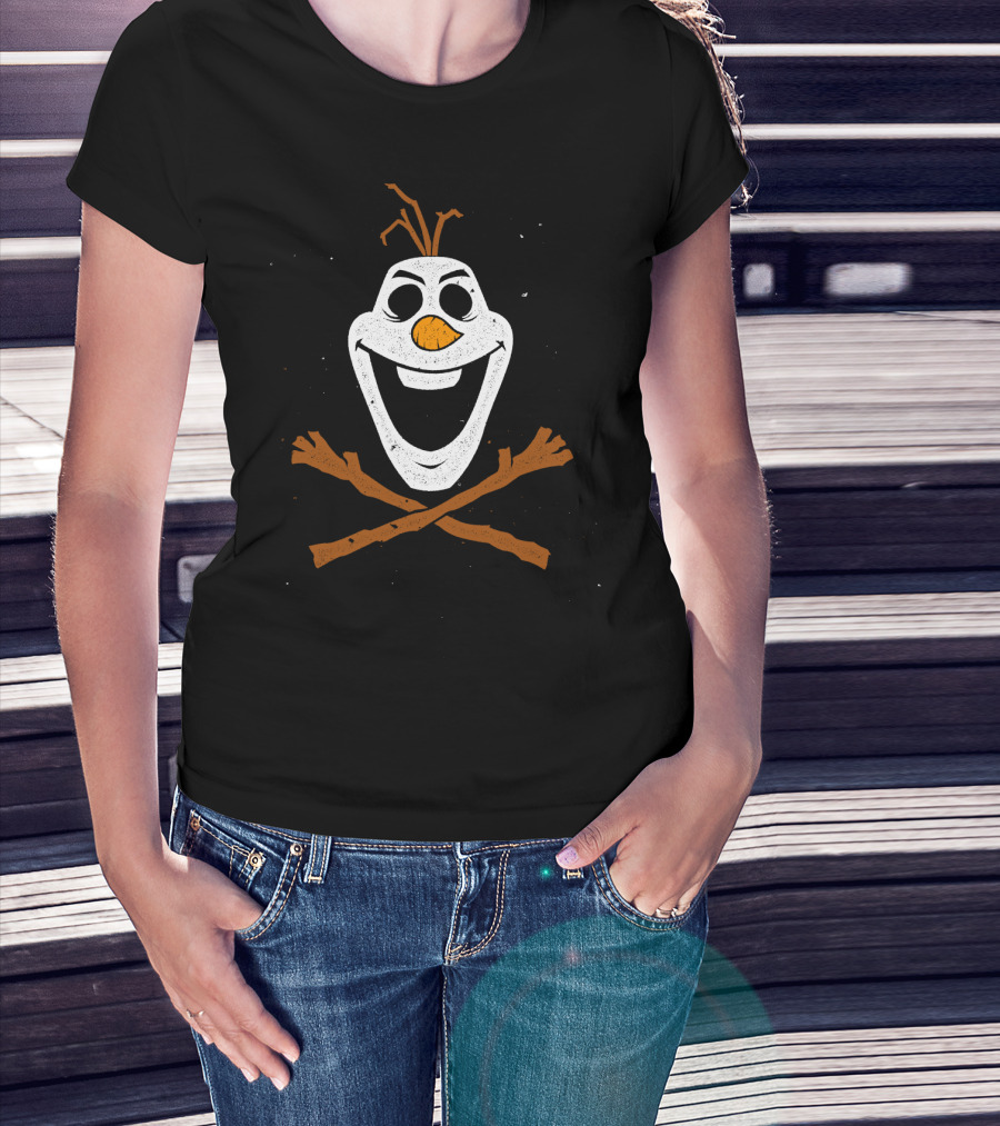 Warm Hugs Or Death Snowman Skull And Crossbones T-Shirt