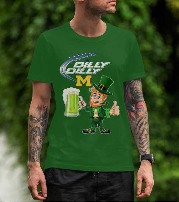 Dilly Dilly M Patrick Football Leprechaun With Green Beer T-Shirt