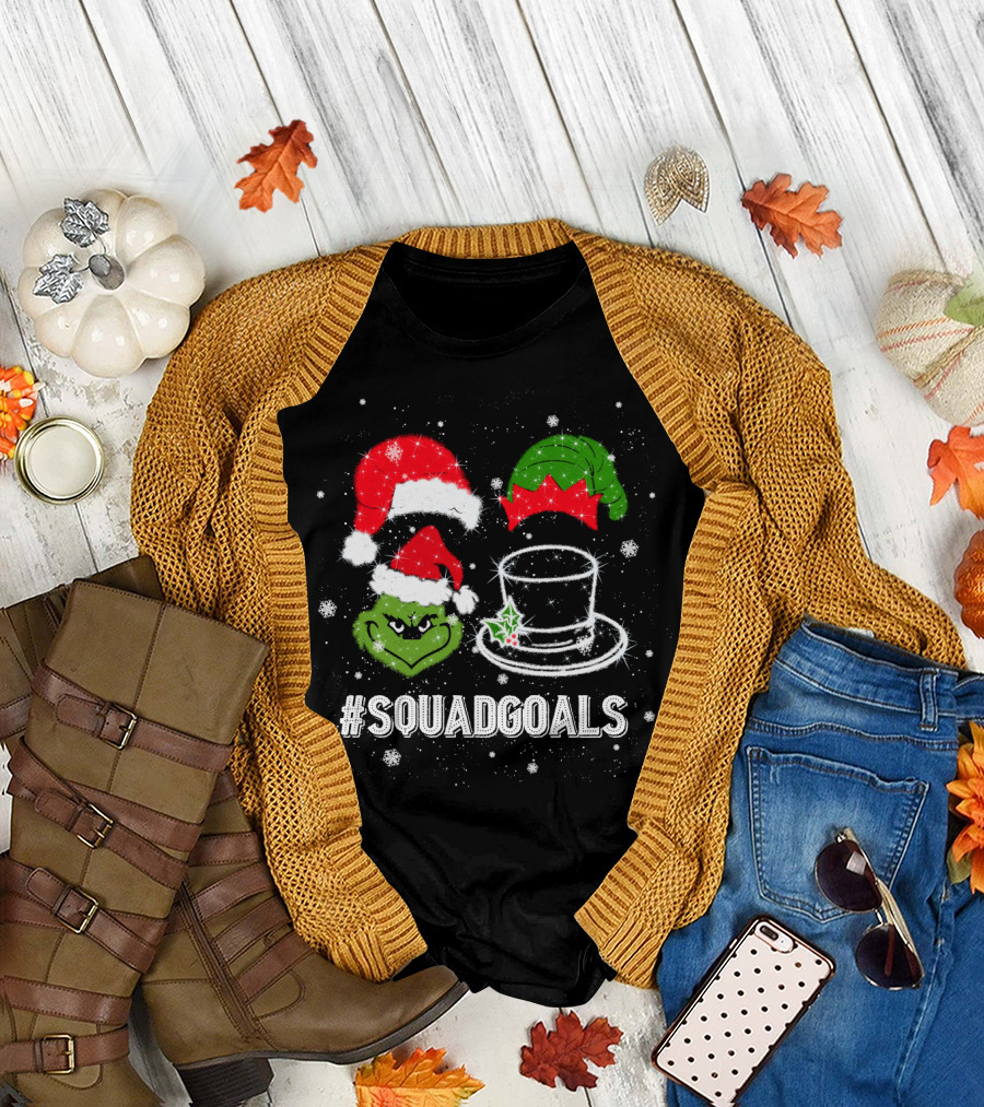 Christmas #SquadGoals Grinch Santa Elf Top Hat Snowflakes T-Shirt