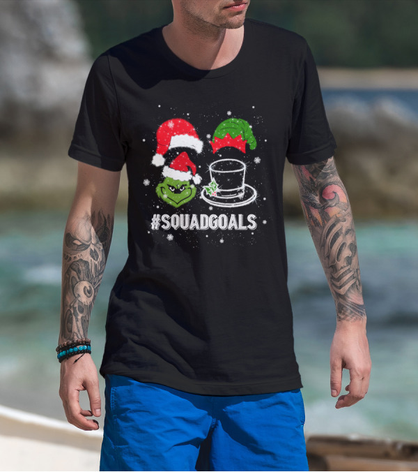 Christmas #SquadGoals Grinch Santa Elf Top Hat Snowflakes T-Shirt
