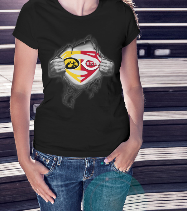 Hawkeyes Cincinnati Reds Superman Fusion T-Shirt