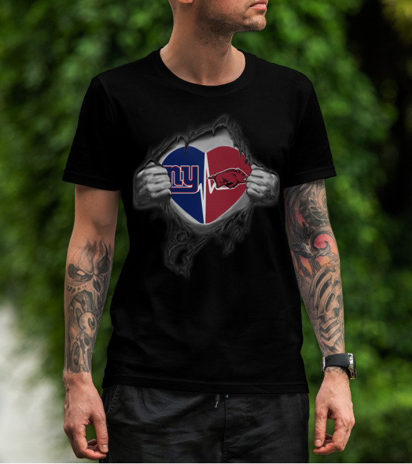 New York Giants Arkansas Razorbacks Heartbeat Fan Logo Fusion T-Shirt