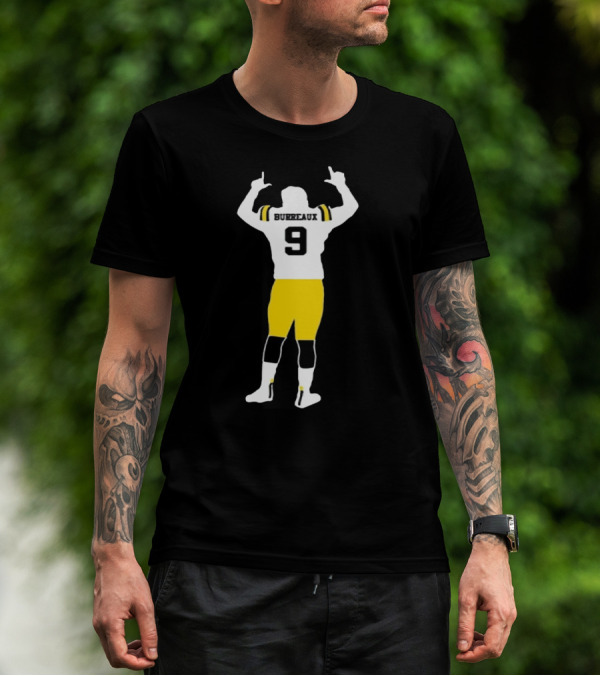 Joe Burreaux 9 LSU Football Victory Pose T-Shirt
