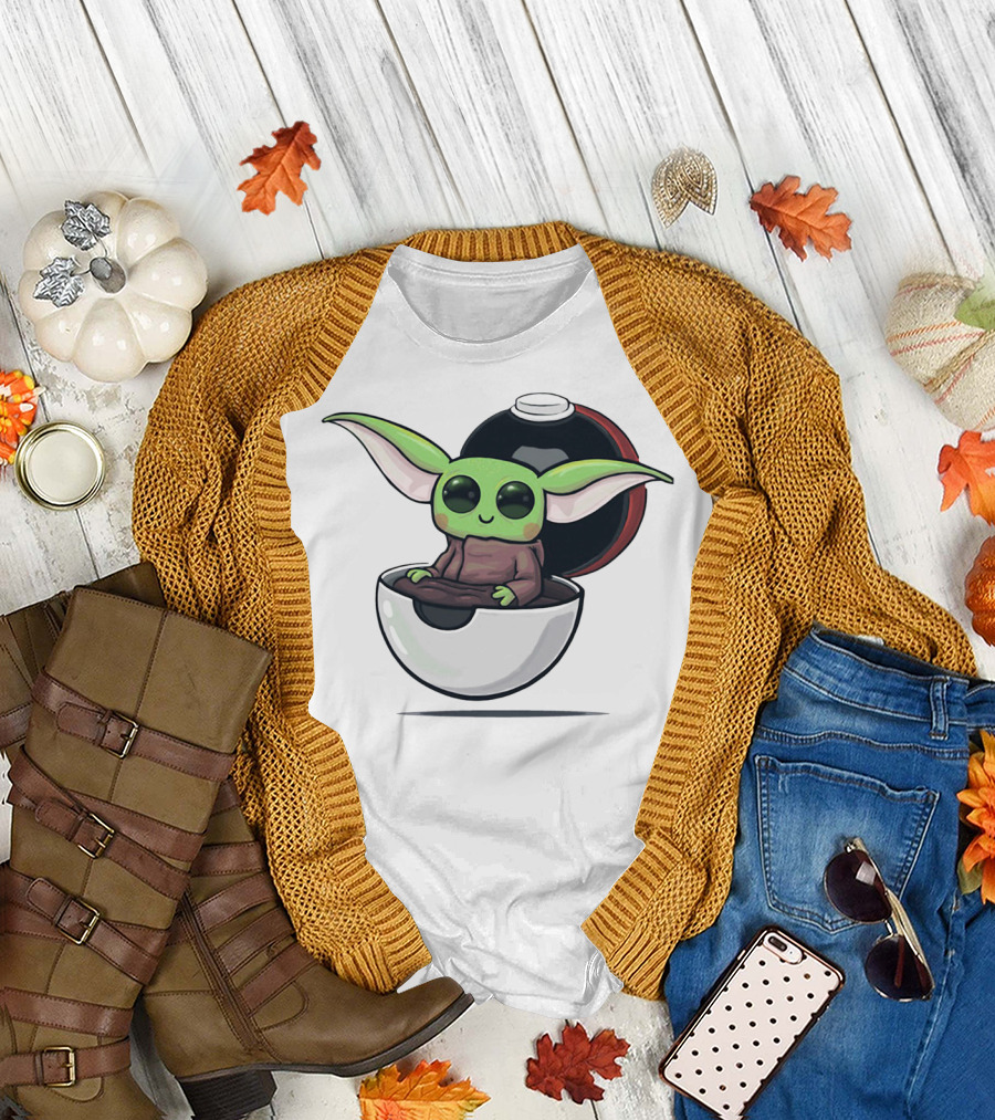 Baby Yoda Grogu in Pokéball Crossover T-Shirt