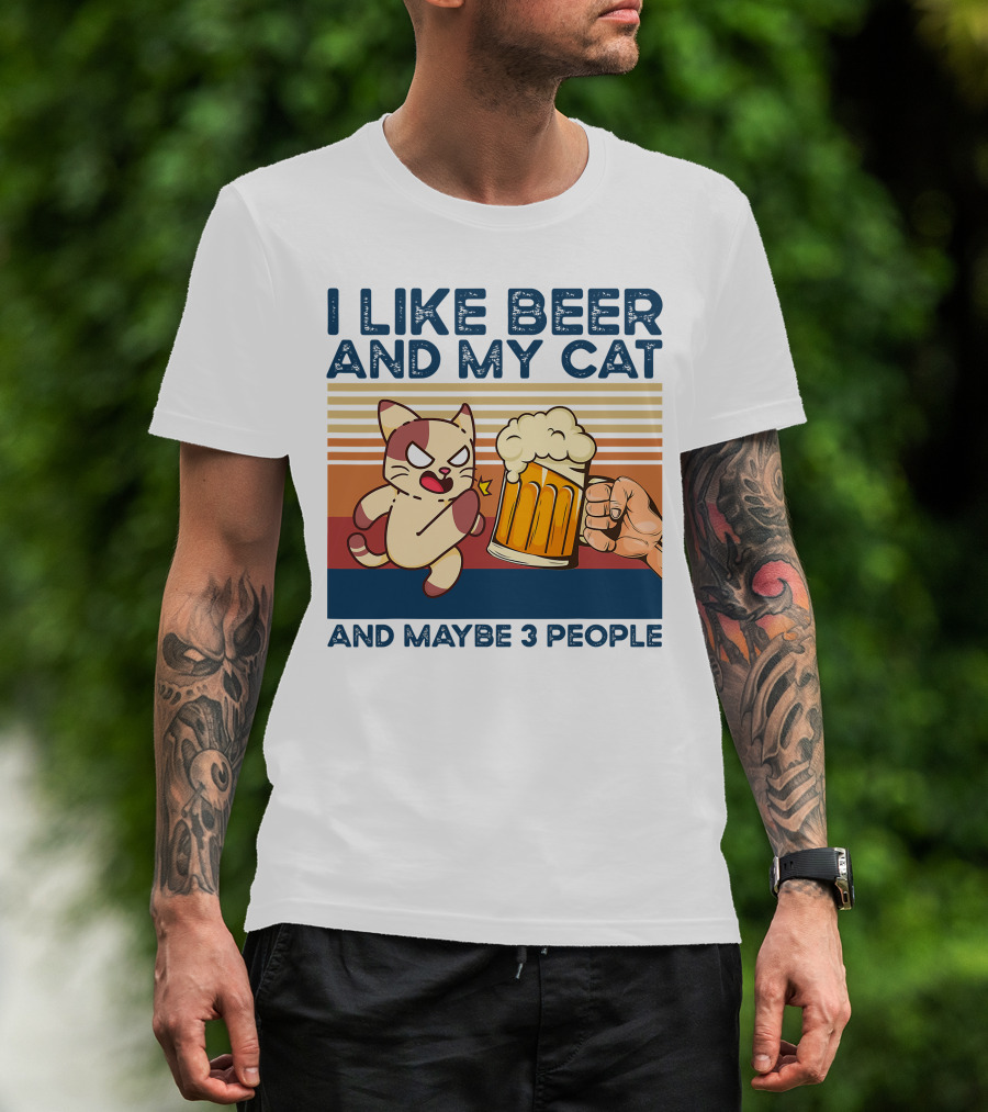 I Like Beer And My Cat And Maybe 3 People Vintage Style Retro Cat Lover T-Shirt