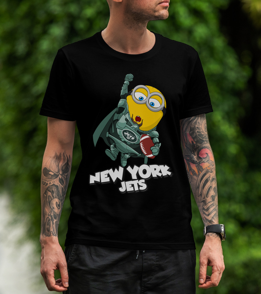 New York Jets Minion Superhero Holding Football T-Shirt