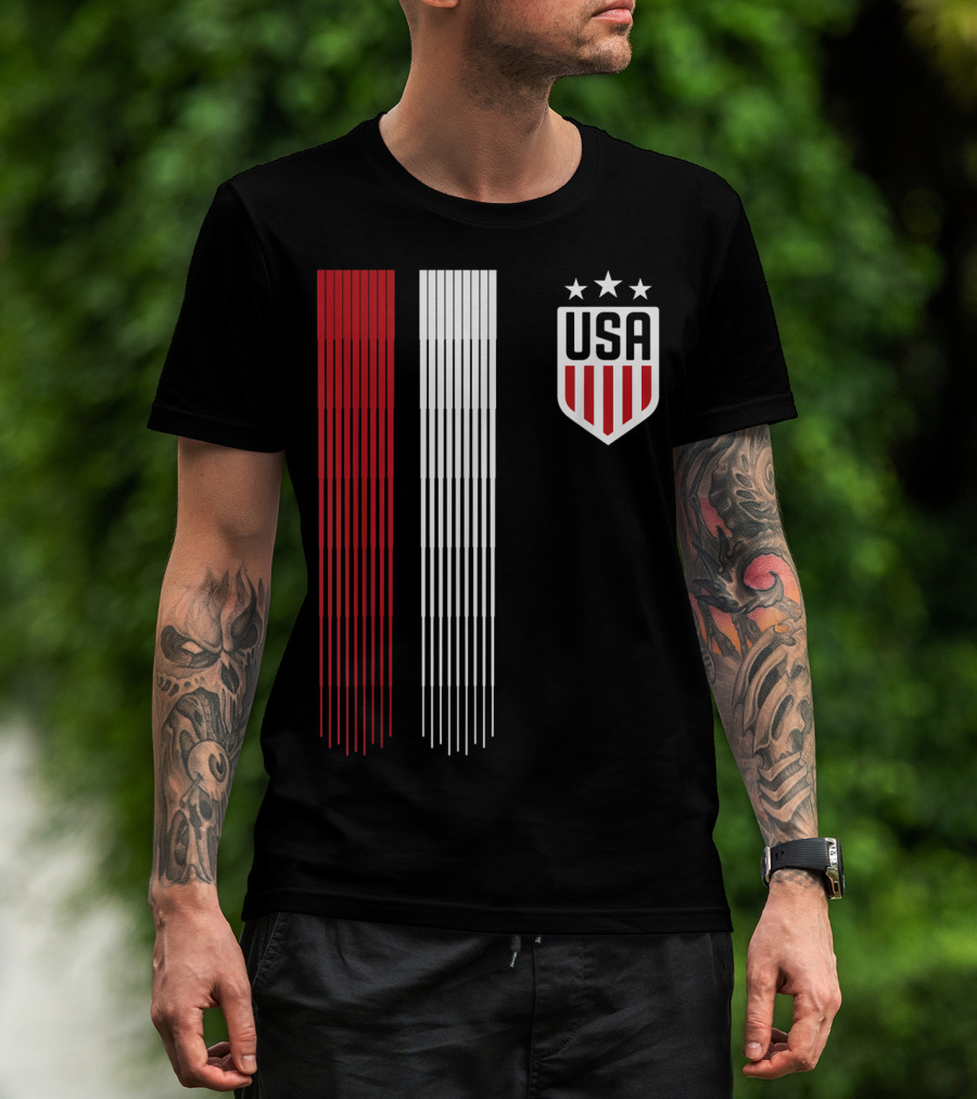 USA Soccer Womens Three Stars Red White Stripes Crest T-Shirt