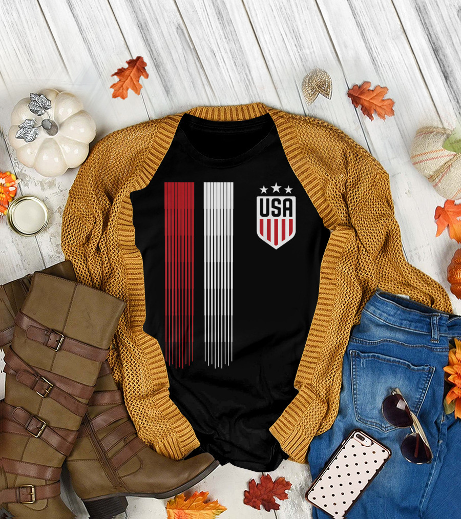 USA Soccer Womens Three Stars Red White Stripes Crest T-Shirt