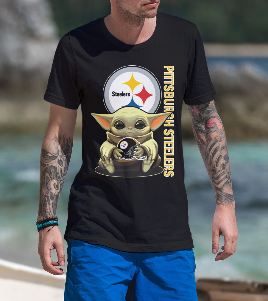 Pittsburgh Steelers Baby Yoda With Helmet T-Shirt