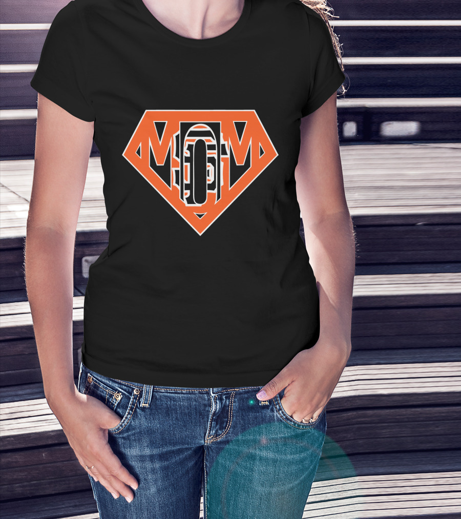 Super Mom Sf Giants Logo Badge T-Shirt