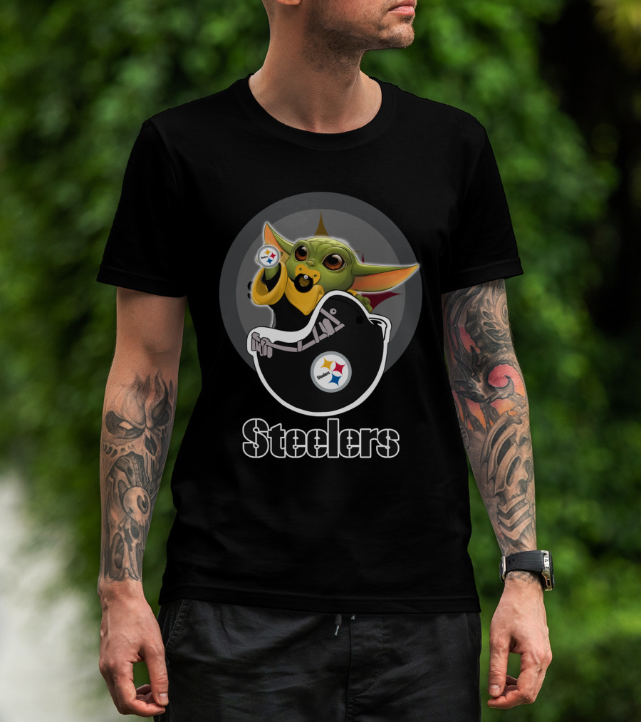 Pittsburgh Steelers Baby Yoda Football T-Shirt