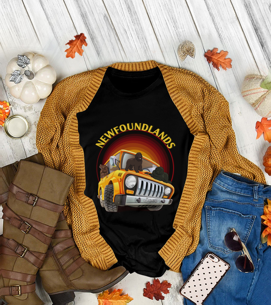 Newfoundlands Jeep Adventure With Dogs In Sunset Circle T-Shirt
