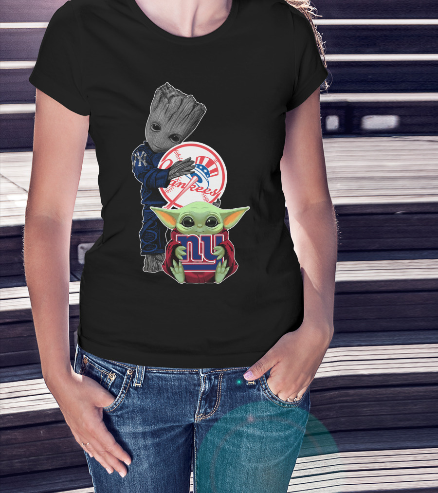 Yankees Giants Baby Alien And Tree Creature Hugging Logos T-Shirt