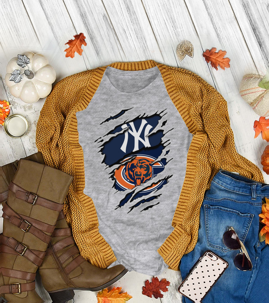 Yankees Logo and Chicago Bears Emblem Combination T-Shirt