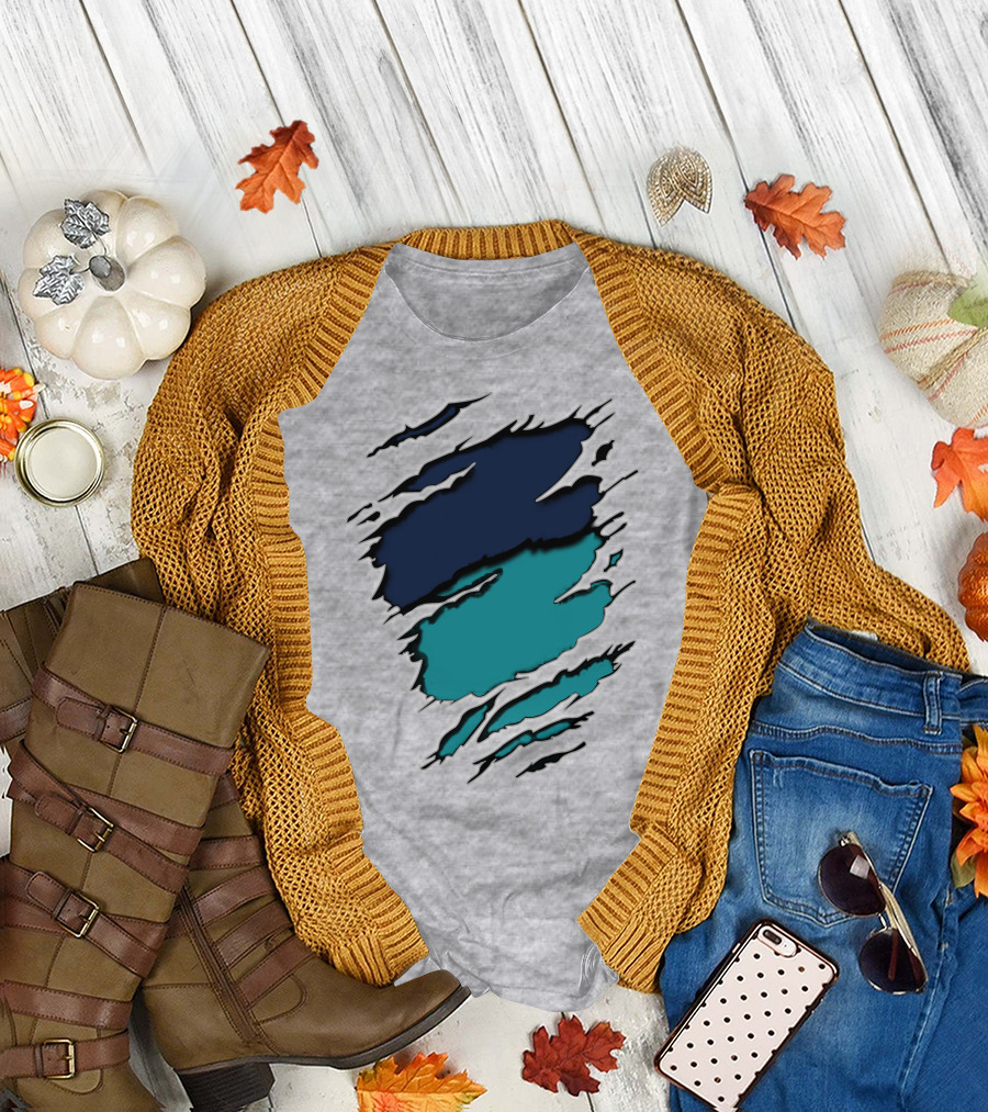 Dolp-Yan Ripped Ocean Waves T-Shirt