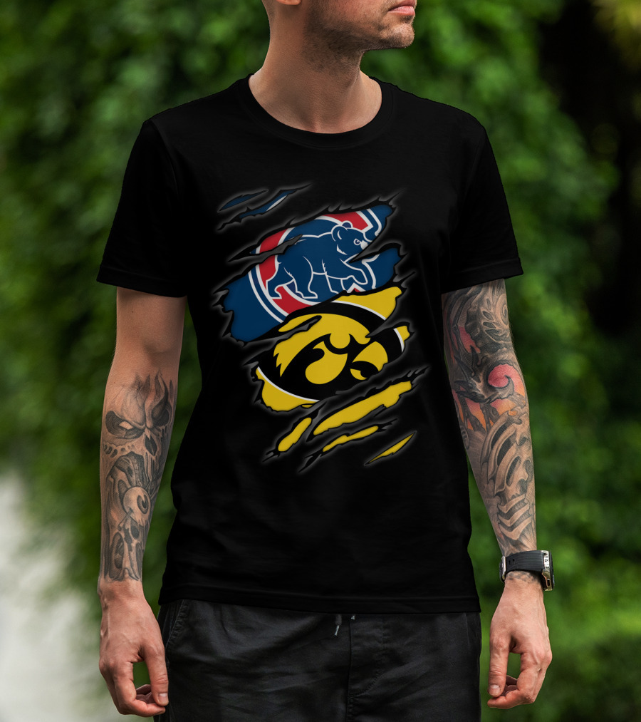 Cubs Iowa Hawkeyes Bear Logo Ripped T-Shirt