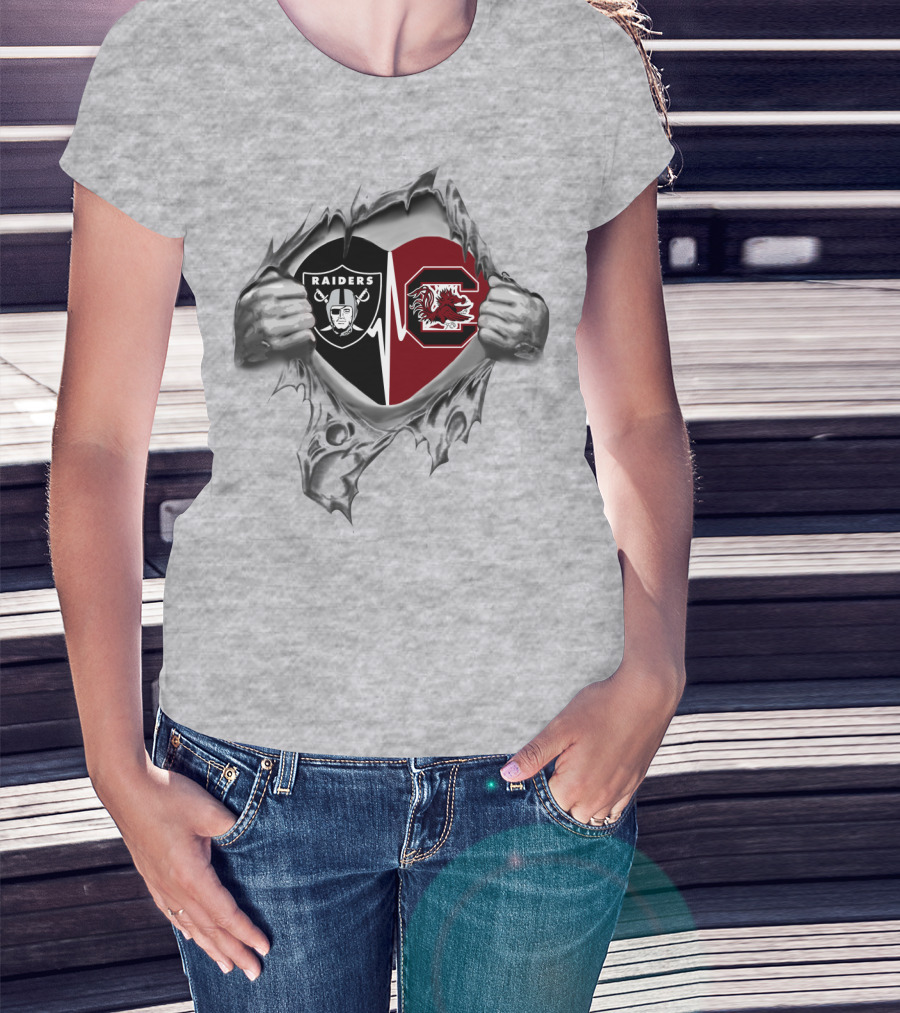 Raiders Gamecocks Heartbeat Loyalty Symbol With Torn Silver Hands T-Shirt