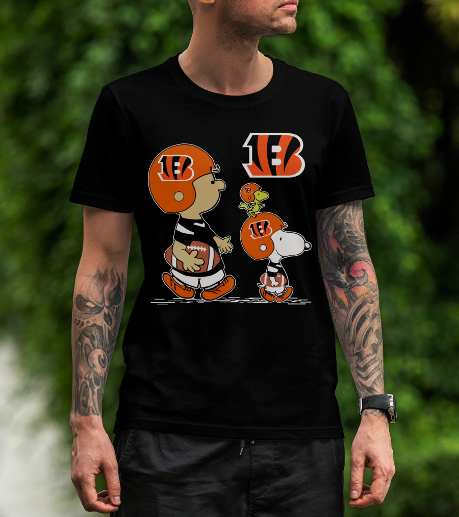 Bengals Snoopy Woodstock Football Gear With Helmet Peanuts Charlie Brown T-Shirt