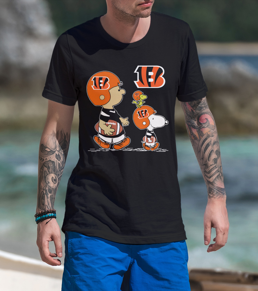 Bengals Snoopy Woodstock Football Gear With Helmet Peanuts Charlie Brown T-Shirt
