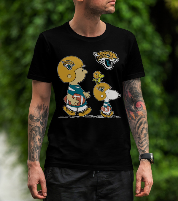 Jacksonville Jaguars Snoopy And Peanuts Football T-Shirt