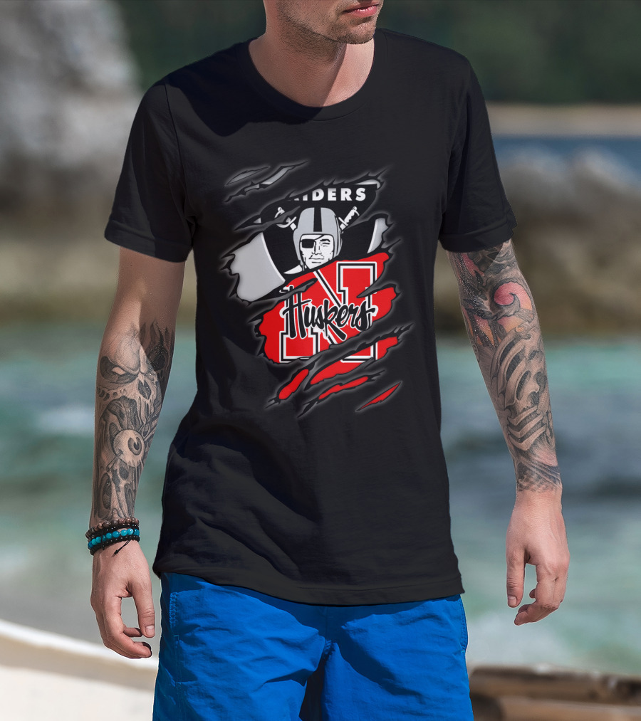 Raiders Huskers Torn Fusion T-Shirt