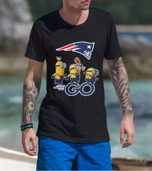 Patriots Logo Minions Go T-Shirt