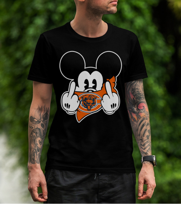 Bears Mickey Chicago Bears Symbol And Gesture T-Shirt