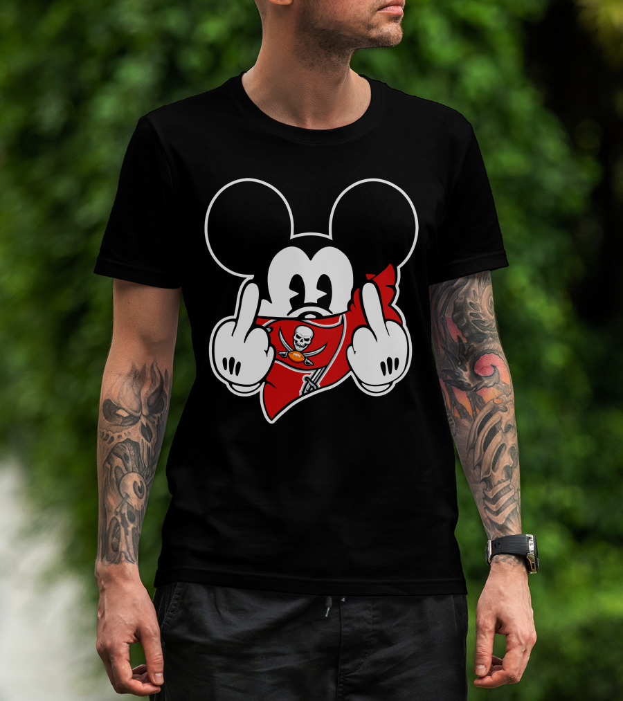 Buccaneers Mickey Parody With Skull And Swords Bandana T-Shirt