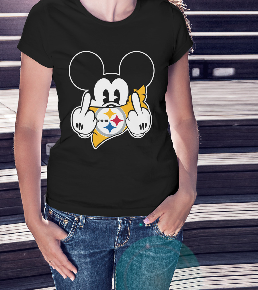 Steelers Logo With Character Giving Middle Finger T-Shirt