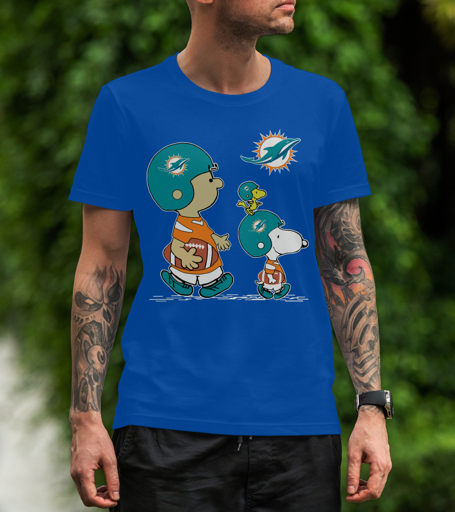 Miami Dolphins Snoopy Woodstock Friends Peanuts Football Collaboration T-Shirt