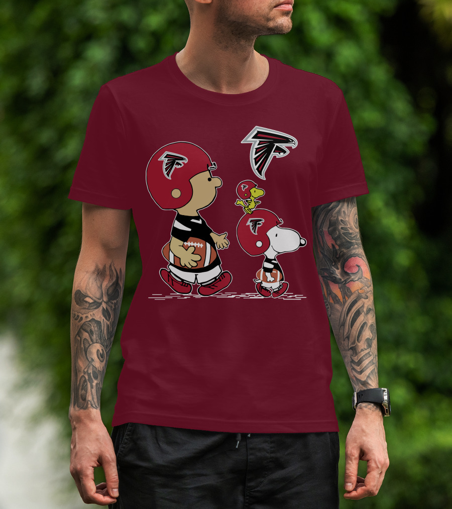 Falcons Snoopy Charlie Brown Woodstock Football Team T-Shirt