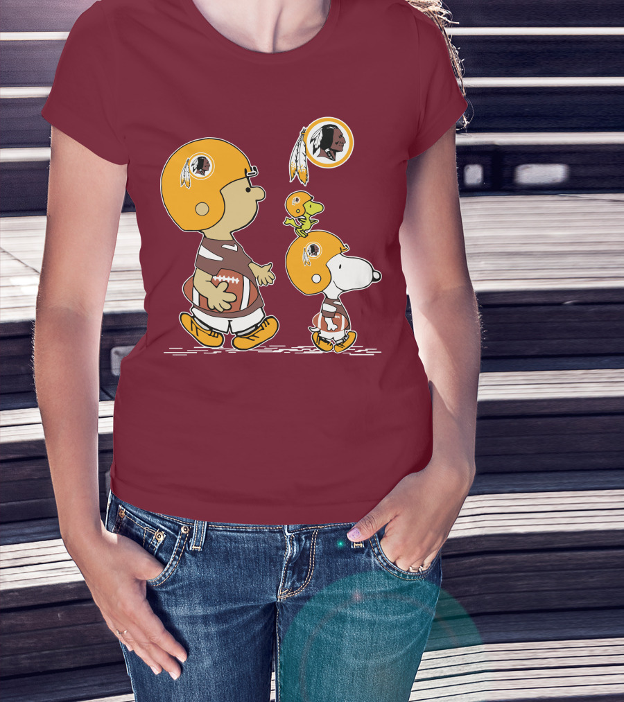 Redskins Snoopy Football Team Helmet Charlie Brown Woodstock T-Shirt