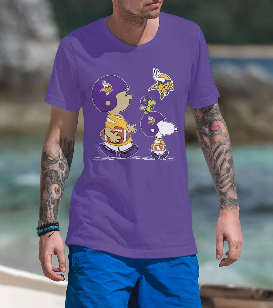 Vikings Snoopy And Woodstock Football Team Fans T-Shirt