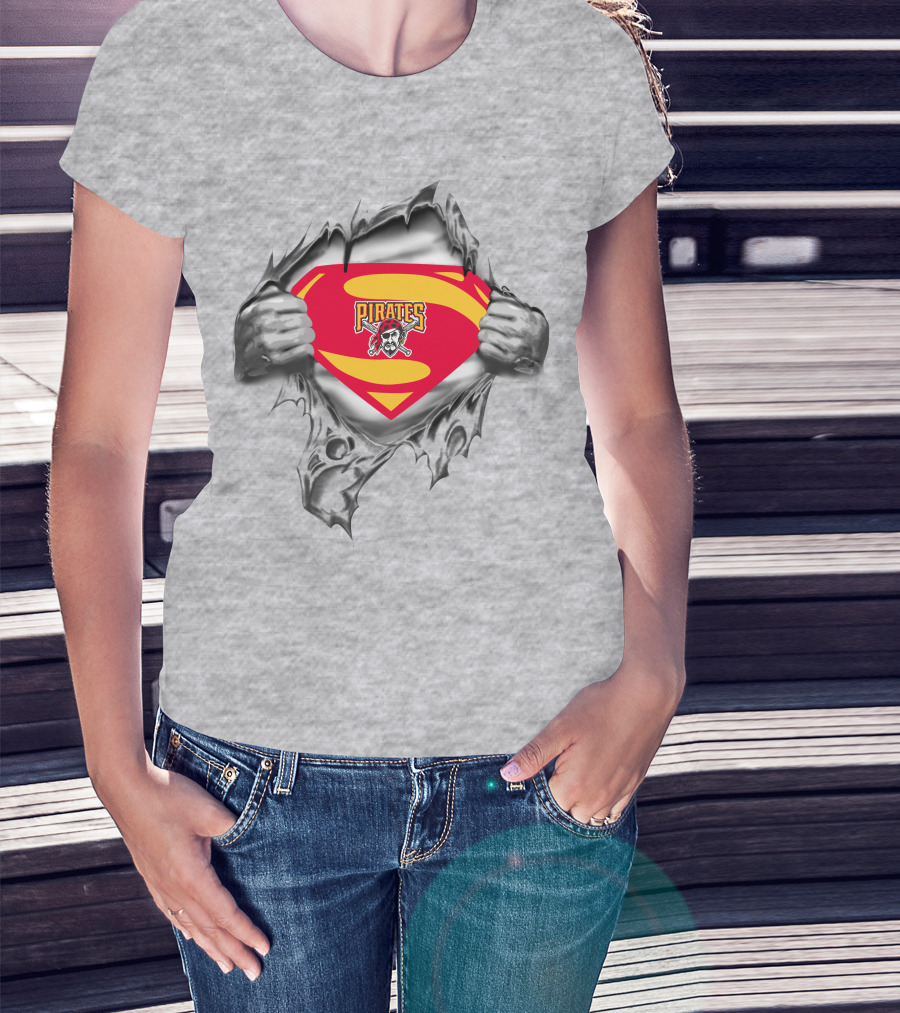 Pirates Skull And Crossbones Superman Torn Fabric T-Shirt