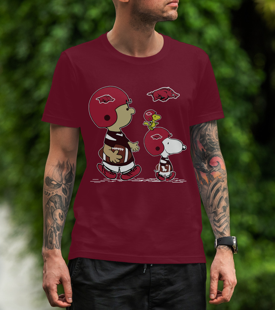 Arkansas Razorbacks Snoopy Football Peanuts Characters With Helmets T-Shirt