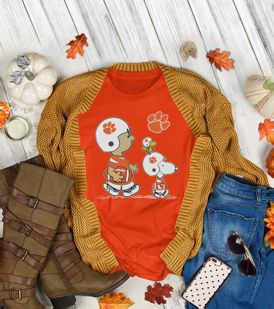 Clemson Tigers Snoopy Football Helmets and Paw Print Charlie Brown Woodstock T-Shirt