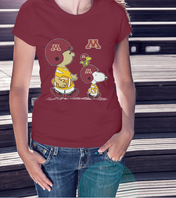 Minnesota Golden Gophers Snoopy Charlie Brown Woodstock Football Helmets T-Shirt