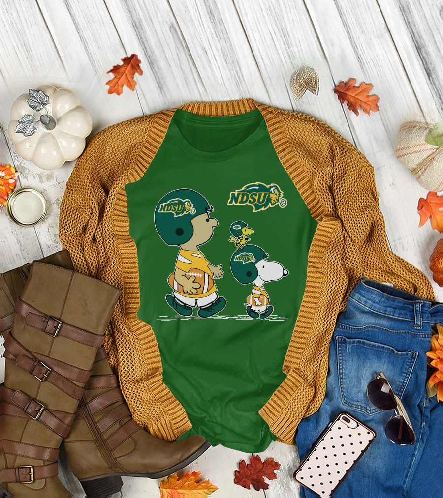 NDSU Snoopy and Woodstock Football Pee Wee Herman T-Shirt