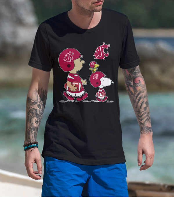 Washington State Cougars Snoopy Football Team T-Shirt