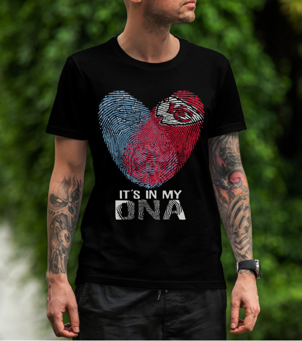 It's In My DNA North Carolina Tar Heels And Chiefs Fingerprint Heart T-Shirt