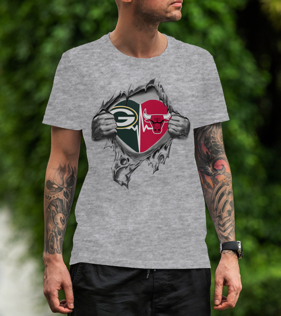 Green Bay Packers Chicago Bulls Heart Logo Fusion T-Shirt